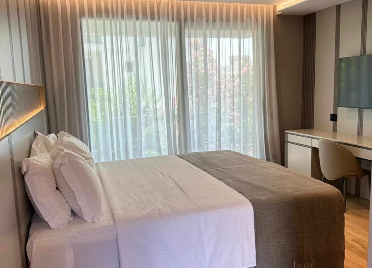 Buze Boutique Hotel Sarandë