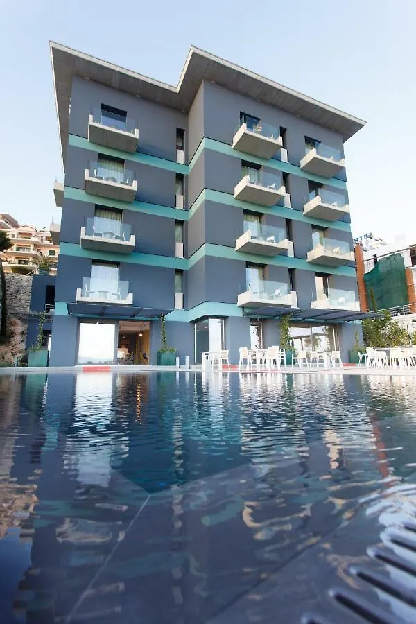 Buze Boutique Hotel Sarandë