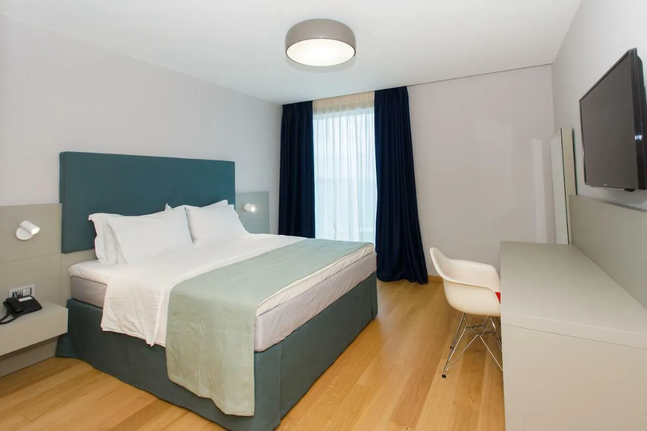Buze Boutique Hotel Sarandë