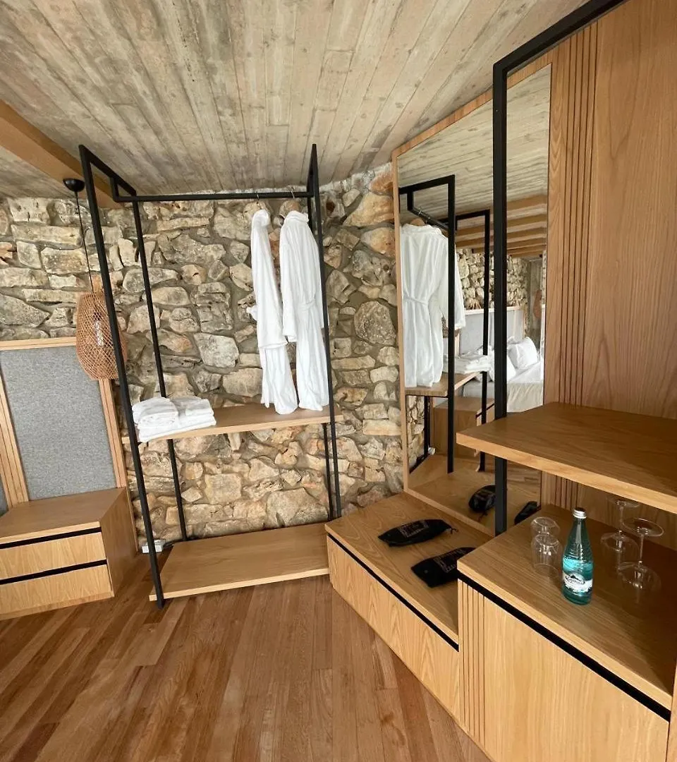 Buze Boutique Hotel Sarandë